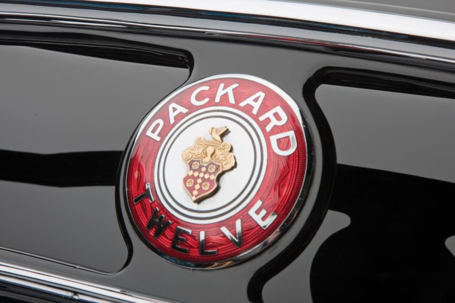  Packard Custom Twelve Coupe by Dietrich 1933 года  (фото 21 из 25)